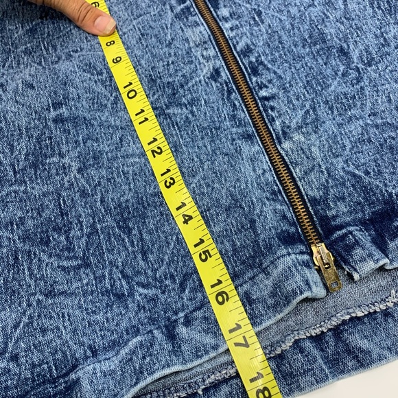 VIntage Stone Wash Acid Wash Zip front Jean skirt - Picture 8 of 8
